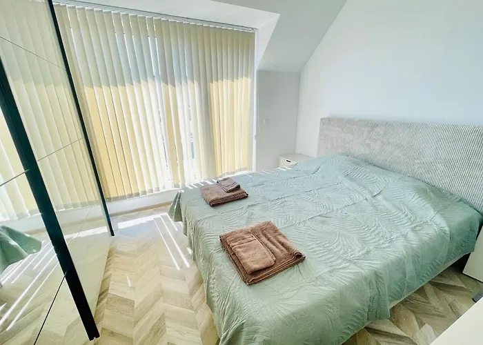 דירה 2br Vintage - Free Parking וארנה