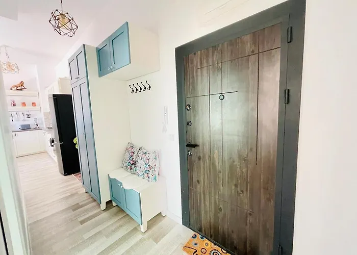 2br Vintage - Free Parking Apartment *